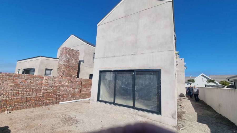 3 Bedroom Property for Sale in Yzerfontein Western Cape